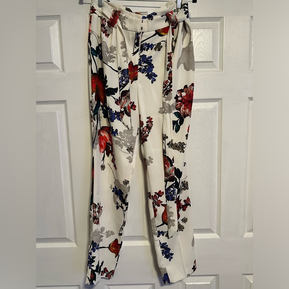 Express Floral Ankle Pants - Size 8L 🌸